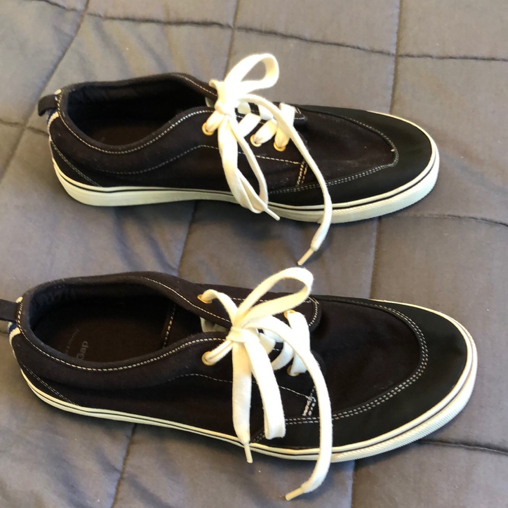 Shoes (Size 10)